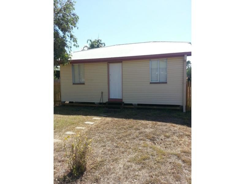 69 Ireland Street, Oonoonba QLD 4811