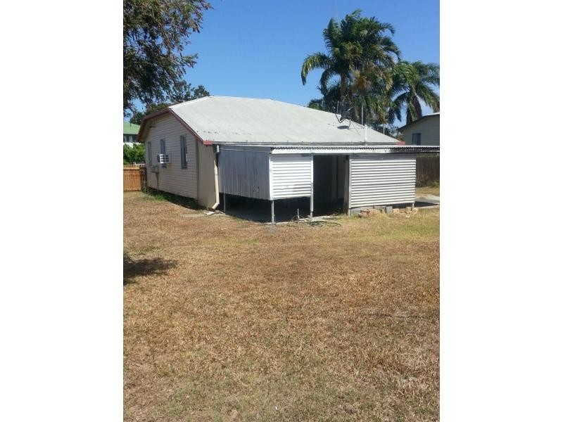 69 Ireland Street, Oonoonba QLD 4811