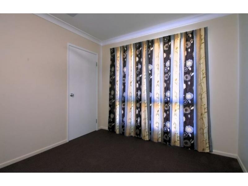 8 Chapple Street, Mount Louisa QLD 4814