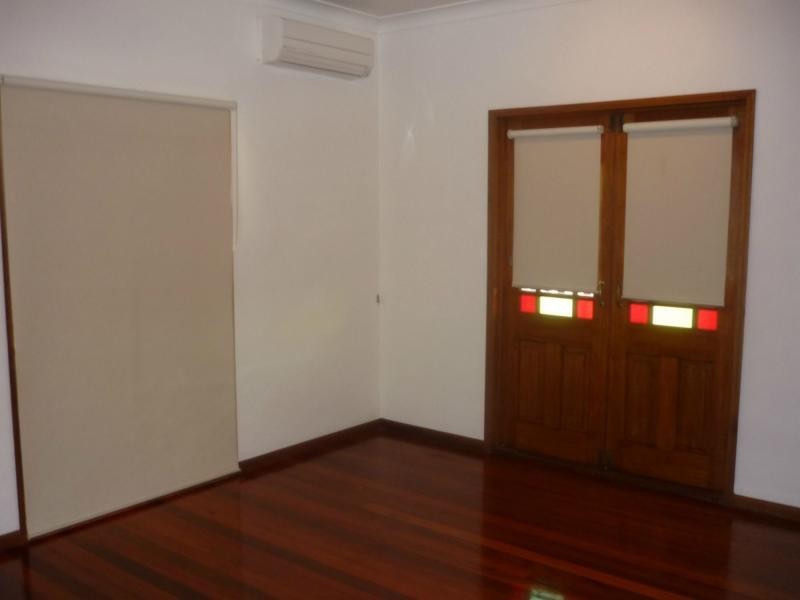 31 Gilbert Street, Castle Hill, Townsville City QLD 4810