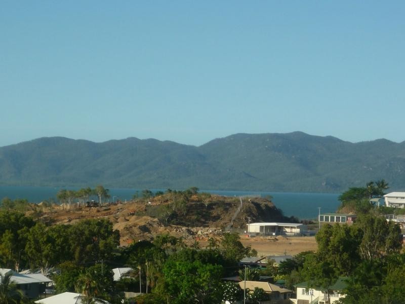 31 Gilbert Street, Castle Hill, Townsville City QLD 4810