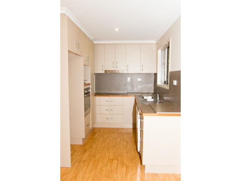 8 Legge Court, Mount Louisa QLD 4814