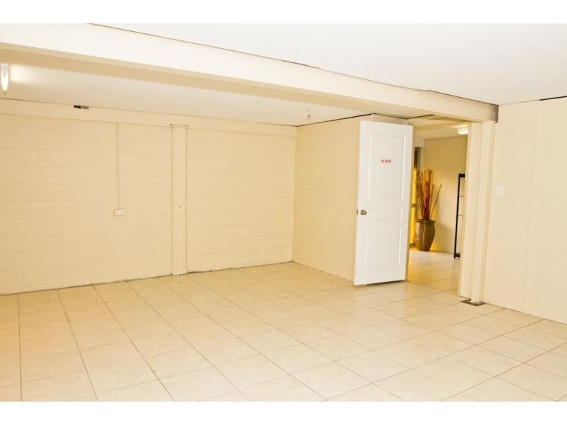 8 Legge Court, Mount Louisa QLD 4814