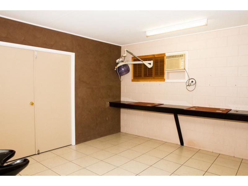 8 Legge Court, Mount Louisa QLD 4814