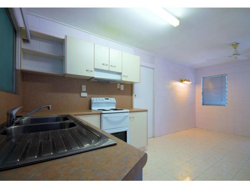 10 Marloo Street, Cranbrook QLD 4814