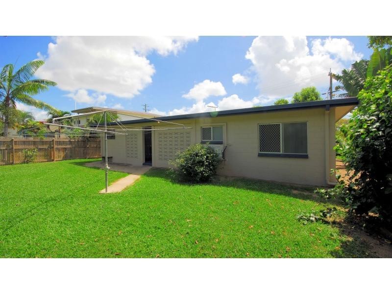 10 Marloo Street, Cranbrook QLD 4814