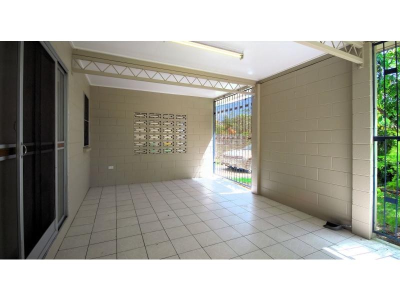 10 Marloo Street, Cranbrook QLD 4814