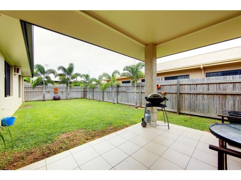 10 Newhaven Place, Idalia QLD 4811