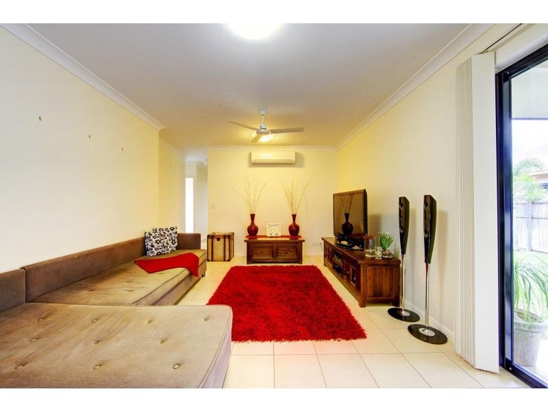 10 Newhaven Place, Idalia QLD 4811