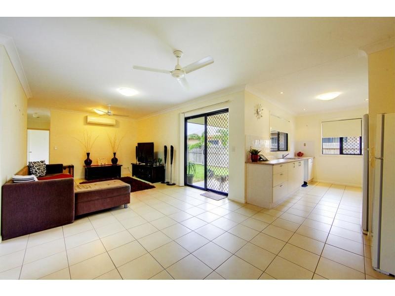 10 Newhaven Place, Idalia QLD 4811