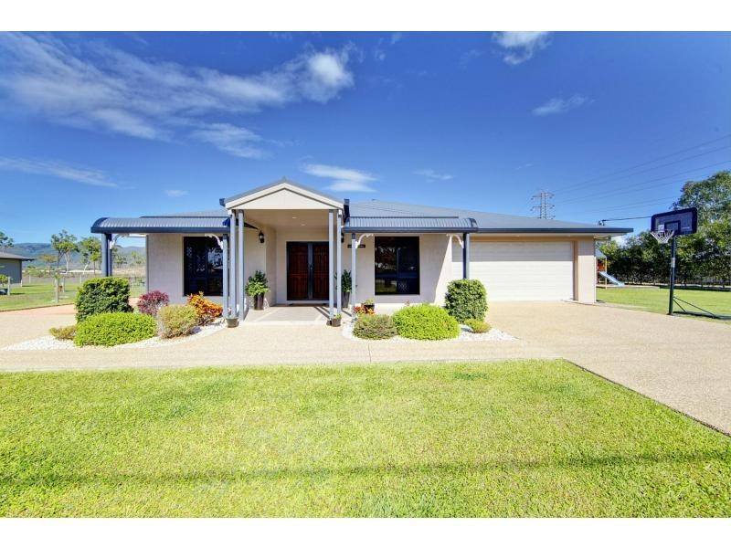 3 Quarterhorse Court, Kelso QLD 4815