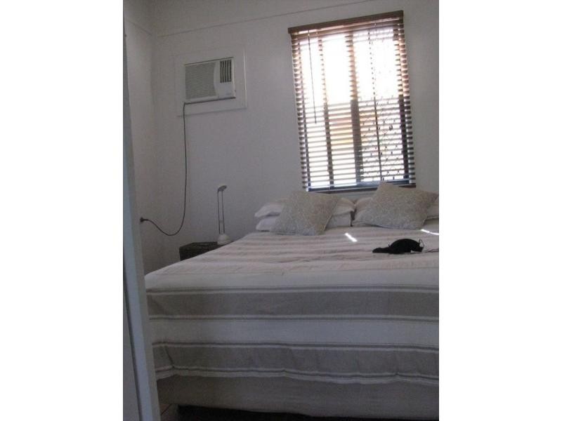 16 Allen Street, South Townsville QLD 4810