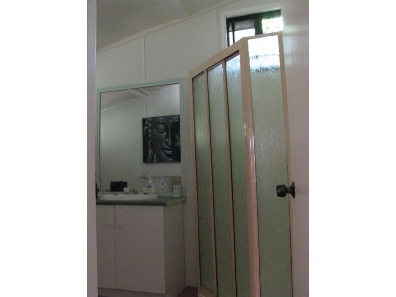 16 Allen Street, South Townsville QLD 4810