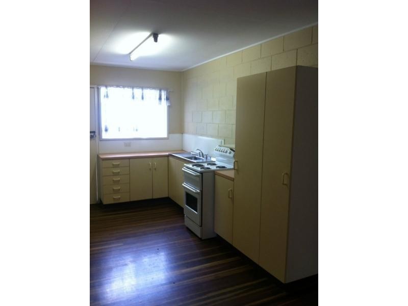 2/130 Fulham Road, Gulliver QLD 4812