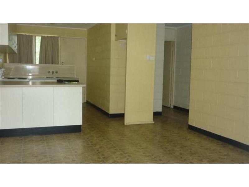 1/9 Bent Street, Mundingburra QLD 4812