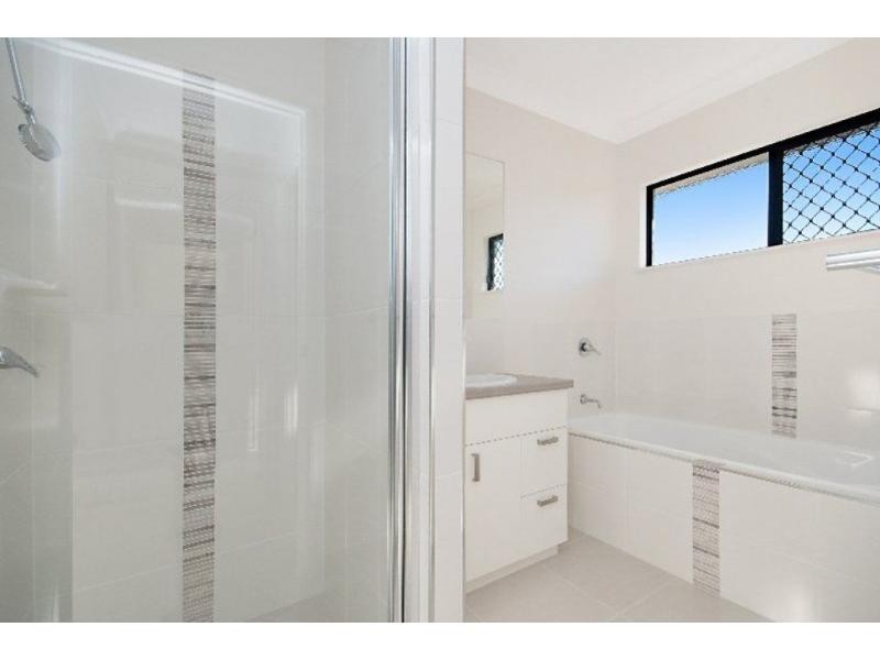 12 Epping Way, Sanctum Estate, Mount Low QLD 4818