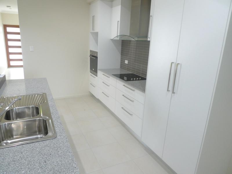 16 Brookfield Terrace, Idalia QLD 4811