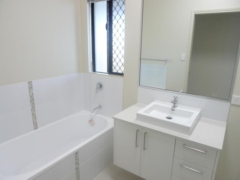 16 Brookfield Terrace, Idalia QLD 4811