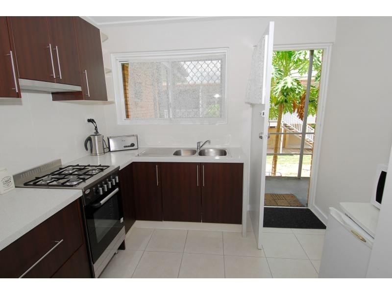 3/2 Healy Street, Mundingburra QLD 4812