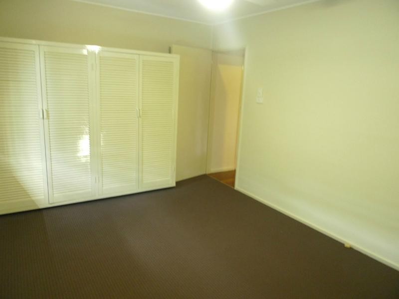 16 Ferntree Street, Kirwan QLD 4817