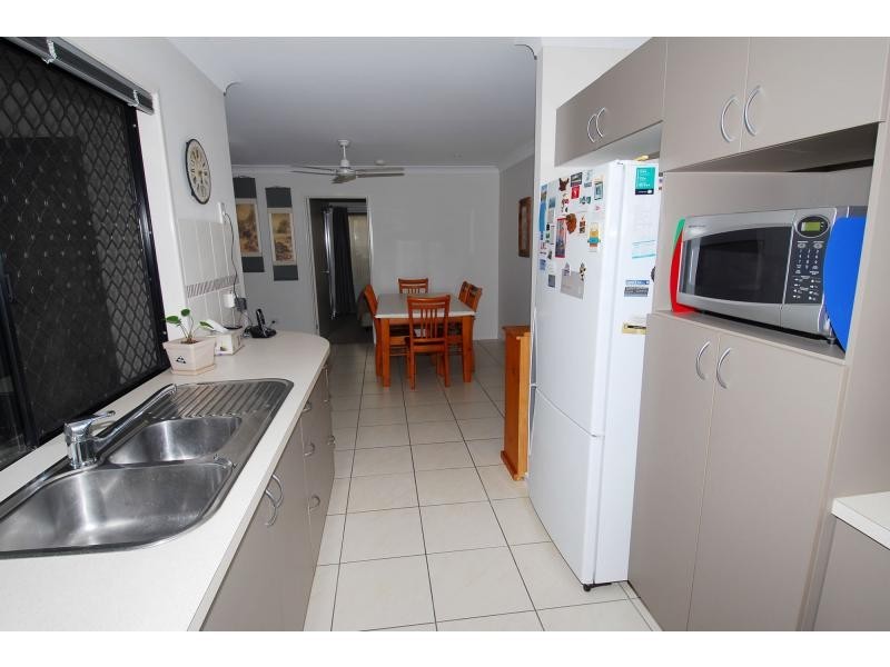 5 Henley, Kirwan QLD 4817