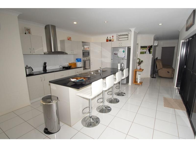 10 Wycombe Court, Kirwan QLD 4817