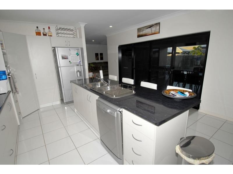 10 Wycombe Court, Kirwan QLD 4817