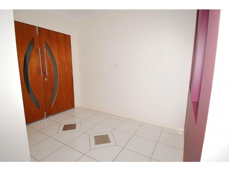 10 Wycombe Court, Kirwan QLD 4817