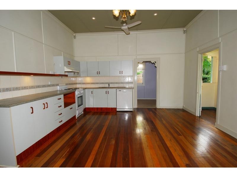 116 Twelfth Avenue, Railway Estate QLD 4810