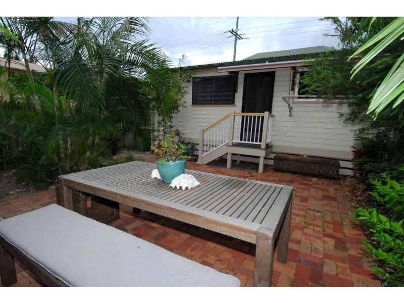 101 Tully Street, South Townsville QLD 4810
