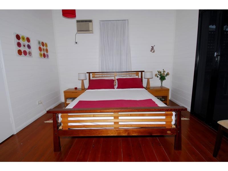 101 Tully Street, South Townsville QLD 4810