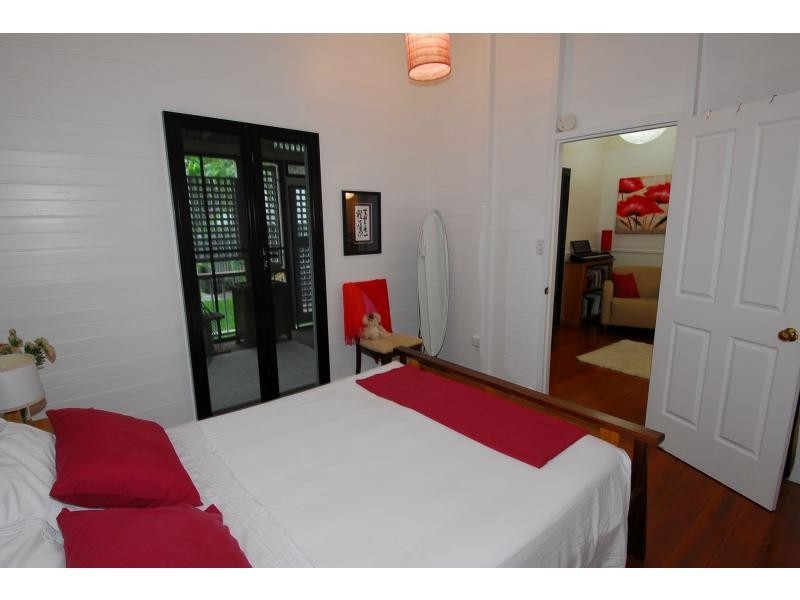 101 Tully Street, South Townsville QLD 4810