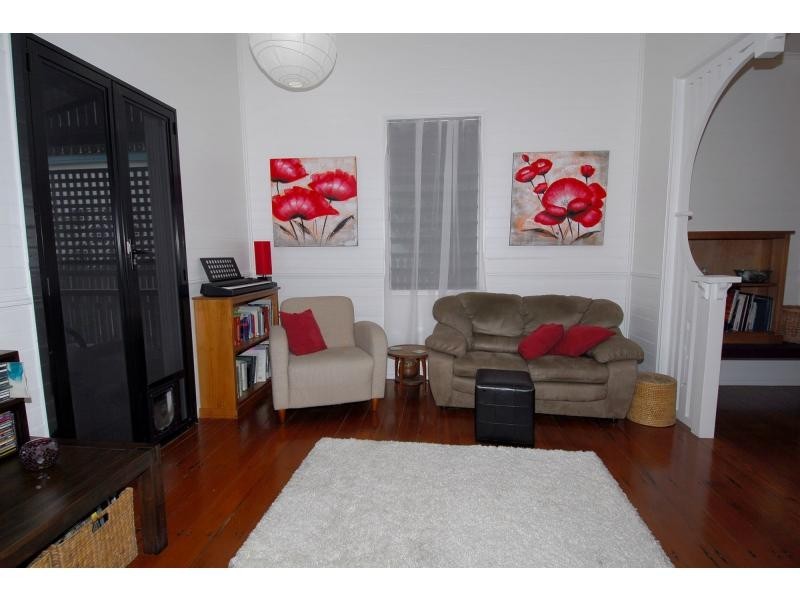 101 Tully Street, South Townsville QLD 4810