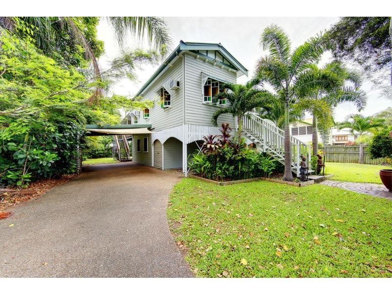 82 Robertson Street, Railway Estate QLD 4810