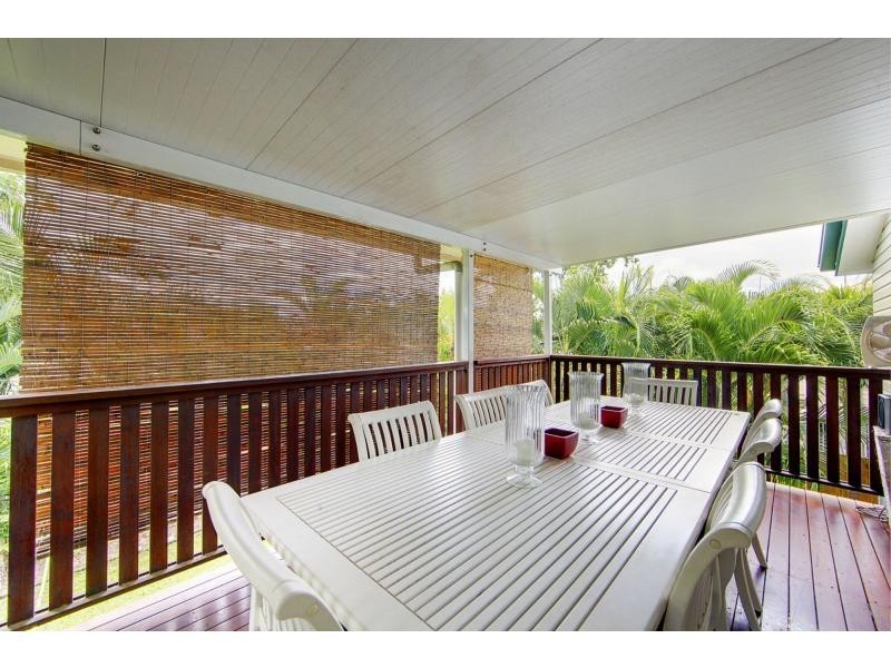 82 Robertson Street, Railway Estate QLD 4810