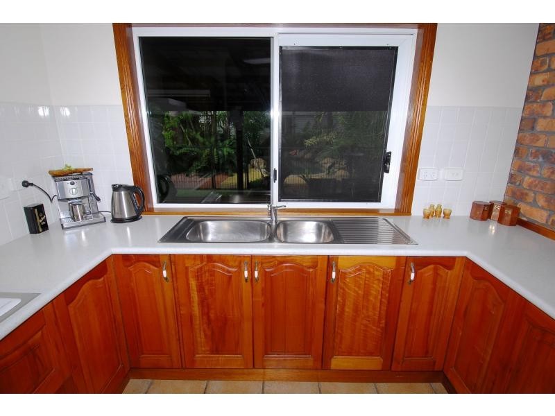 4 Macadamia Court, Bushland Beach QLD 4818