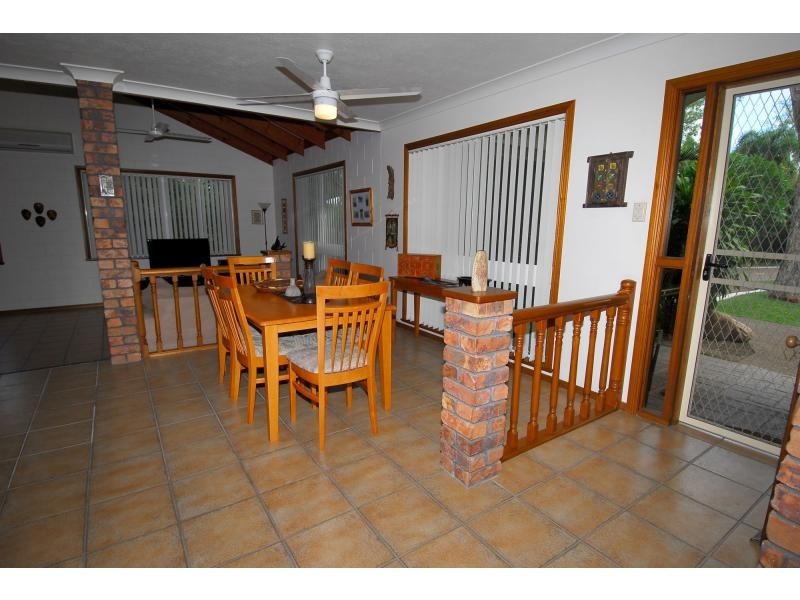 4 Macadamia Court, Bushland Beach QLD 4818