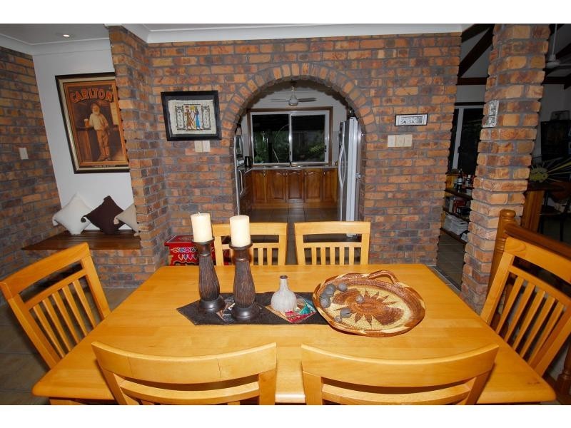 4 Macadamia Court, Bushland Beach QLD 4818