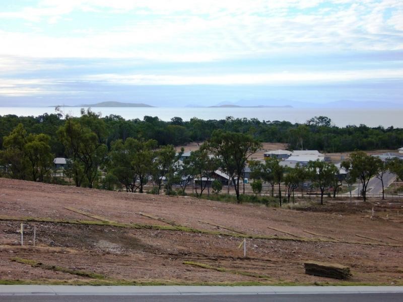 138 Goicoechea Drive, Bushland Beach QLD 4818