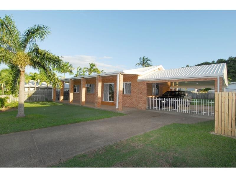 53 Rundle Street, Mount Louisa QLD 4814