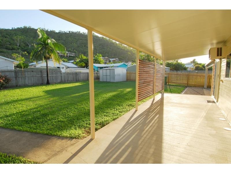 53 Rundle Street, Mount Louisa QLD 4814