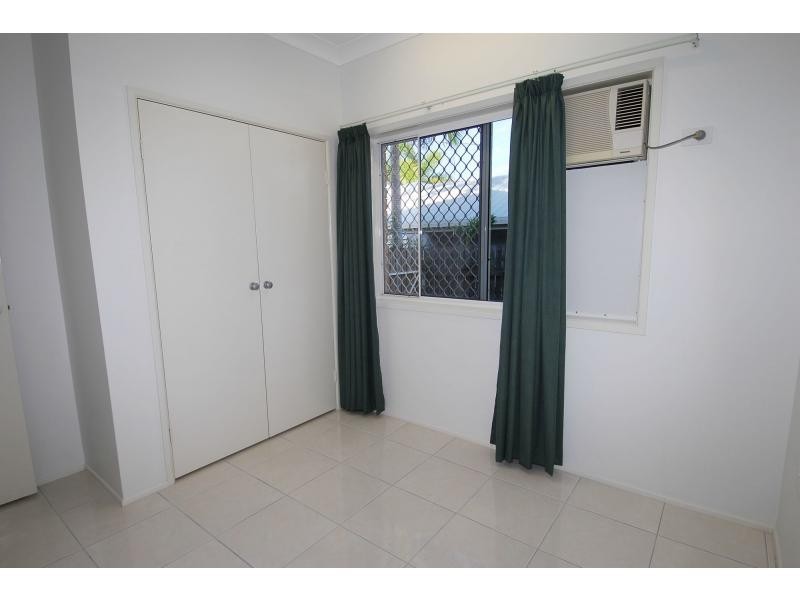 53 Rundle Street, Mount Louisa QLD 4814