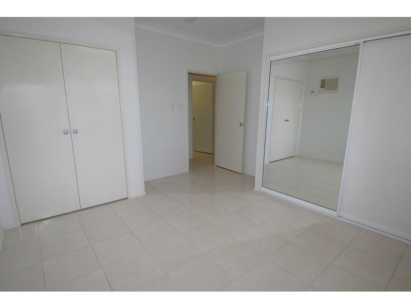 53 Rundle Street, Mount Louisa QLD 4814