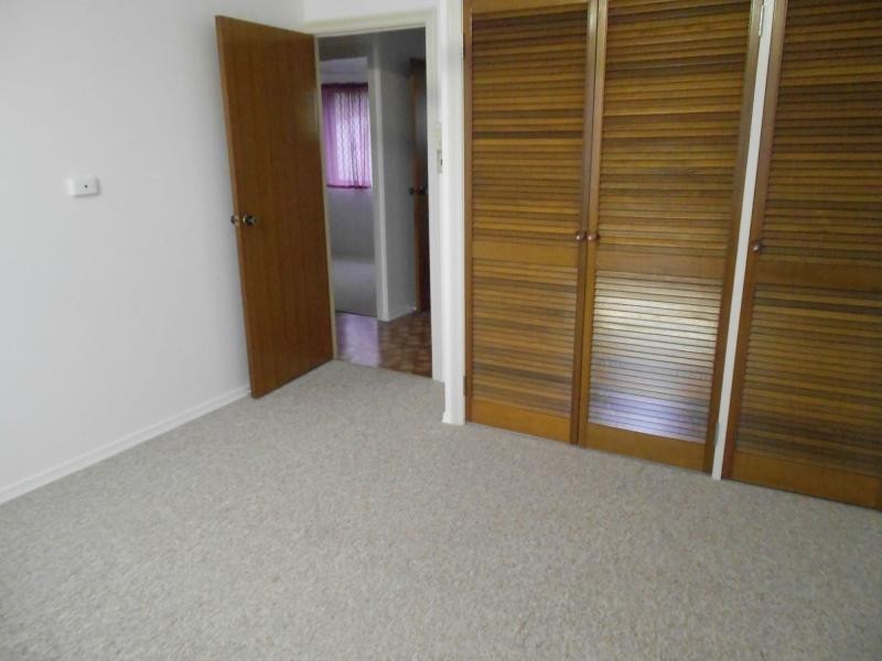 8 Champagne Court, Kelso QLD 4815