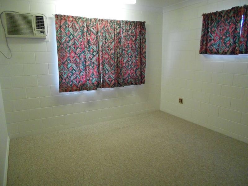 8 Champagne Court, Kelso QLD 4815