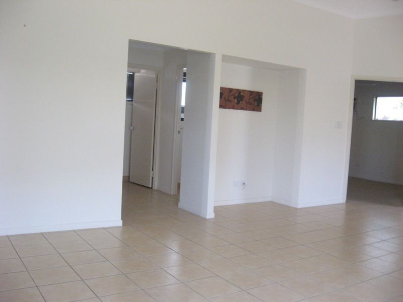 47 Estuary Parade, Douglas QLD 4814