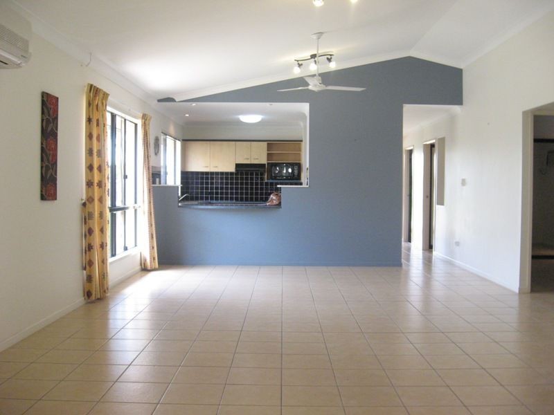 47 Estuary Parade, Douglas QLD 4814