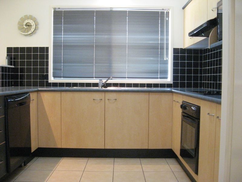 47 Estuary Parade, Douglas QLD 4814