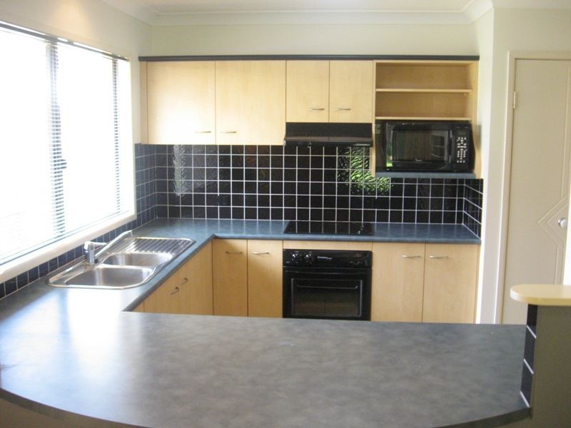 47 Estuary Parade, Douglas QLD 4814