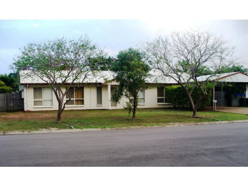 8 Chiquita Avenue, Rasmussen QLD 4815